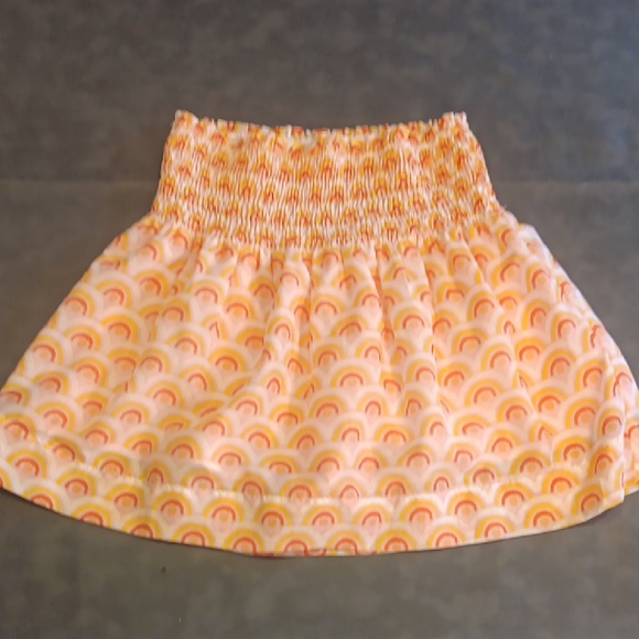 J.Marie "The Summer Skort" In Vibrant Sunshine Sun Print With Smocked Waist - Picture 4 of 9